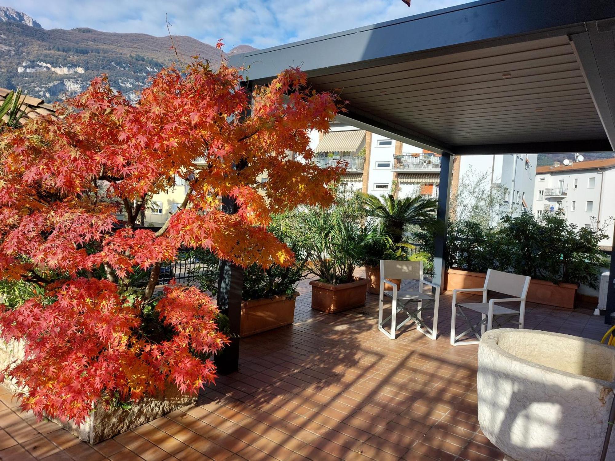 Appartamento La Terrazza Arco Luaran gambar